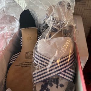 Cabi watercolor tied up blue and white floral sandal